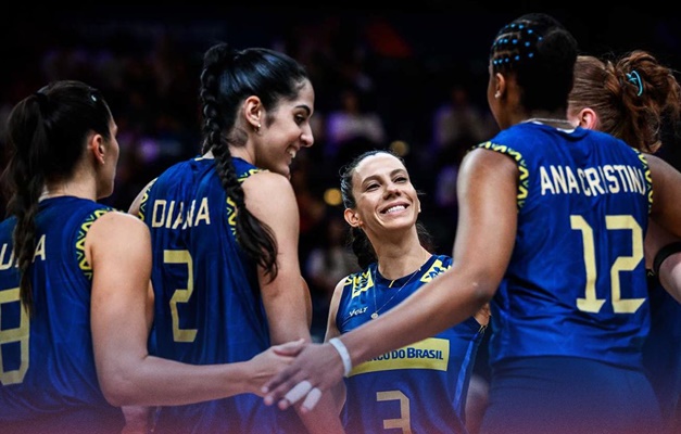 Ana Cristina brilha, Gabi volta e Brasil bate República Dominicana na Liga das Nações de Vôlei