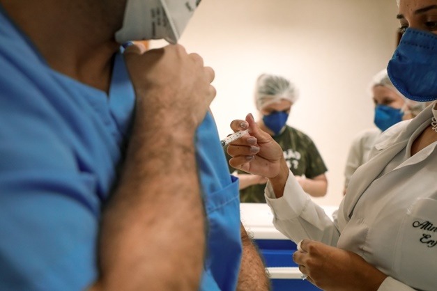 Anápolis define protocolo de vacinação para doses da vacina de Oxford