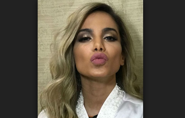Anitta muda o visual e agora está loira