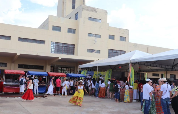 Antiga Estação Ferroviária de Goiânia recebe shows e atrações artísticas