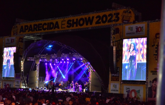 Aparecida de Goiânia celebra 102 anos com muita música e desfile cívico