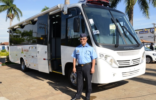 Aparecida recebe micro-ônibus equipado com câmeras para enfrentar o crack
