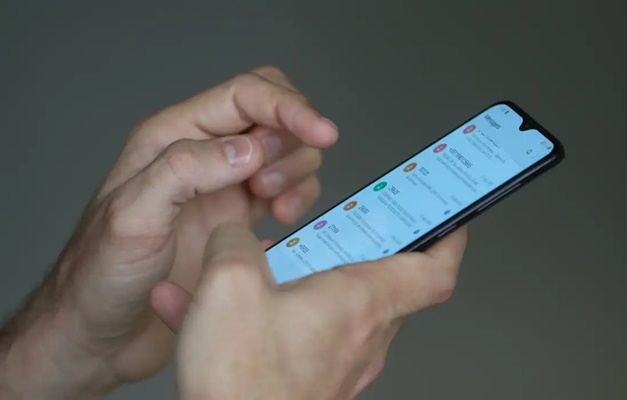 Aplicativo do governo vai agilizar bloqueio de celular roubado