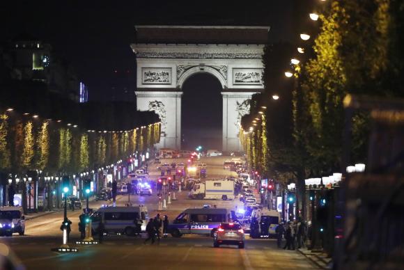 Após atentado, França caminha para uma eleição cada vez mais imprevisível