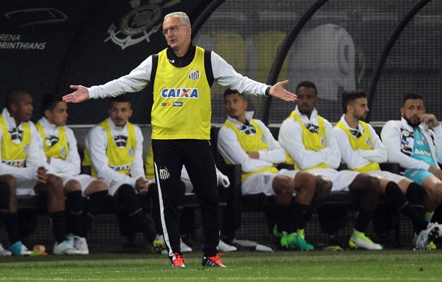 Após derrota no clássico, Santos demite técnico Dorival Júnior