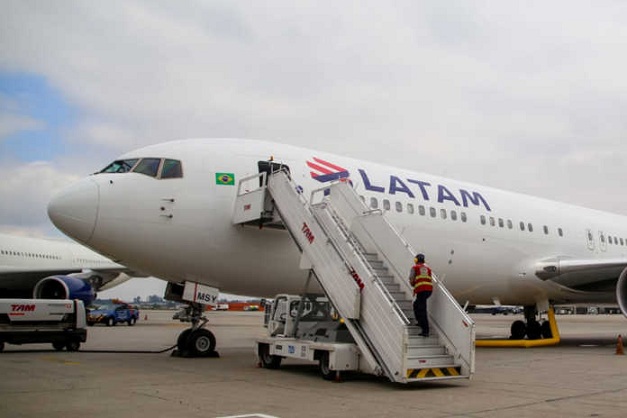 Após problemas, avião da Latam com destino a Paris retorna para Guarulhos