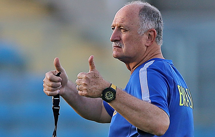 Após recusar 1º convite, Felipão acerta e é anunciado como técnico do Cruzeiro