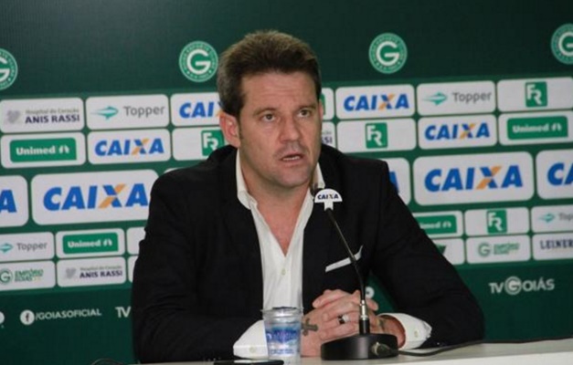 Após renúncia de Sérgio Rassi, Goiás demite técnico Argel Fucks 