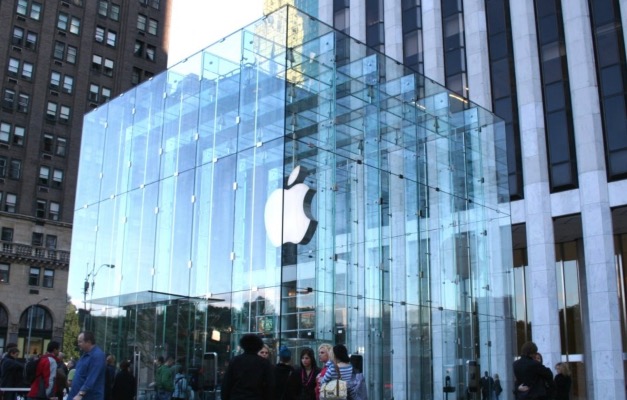 Apple vai repatriar US$ 252 bilhões e criar 20 mil empregos nos EUA