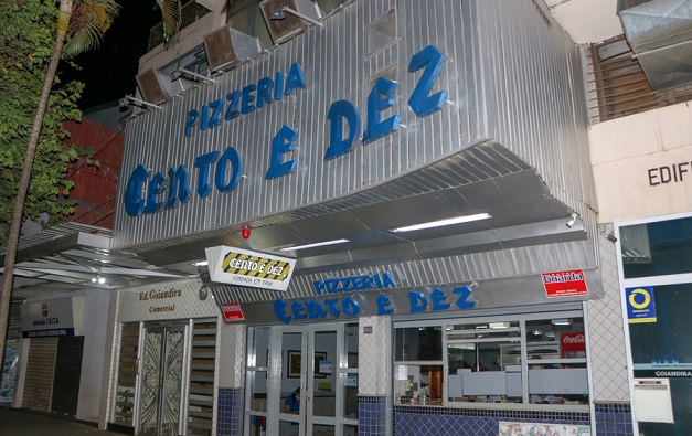 Aromas e sabores da 1ª pizzaria de Goiânia mantêm clientes fiéis há 55 anos