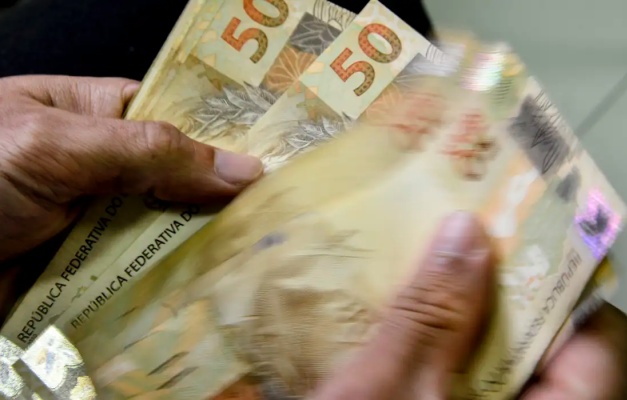 Arrecadação federal em maio atinge R$ 230 bilhões, recorde para o mês