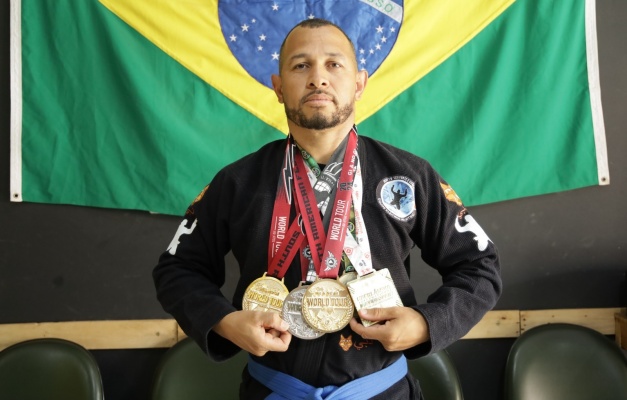 Atleta de Aparecida brilha em competição mundial de jiu-jitsu no Rio