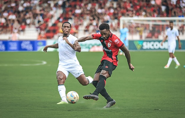 Atlético-GO e Goiás empatam em 0 a 0 no Antônio Accioly em Goiânia