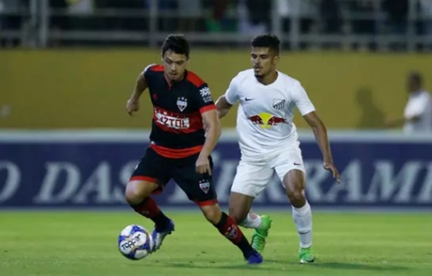 Atlético-GO perde por 3 a 0 para Bragantino  fora de casa
