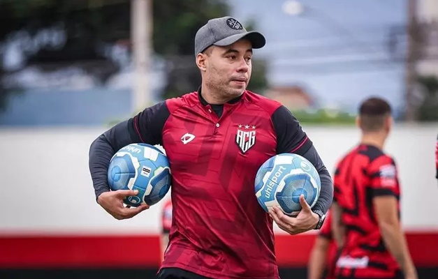 Atlético-GO renova contrato com Jair Ventura até final da temporada 2024