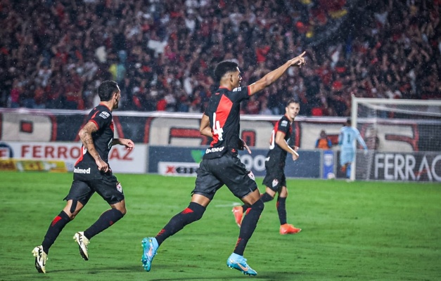 Atlético-GO vence o Goiânia por 3 a 1 e garante vaga na final do Goianão