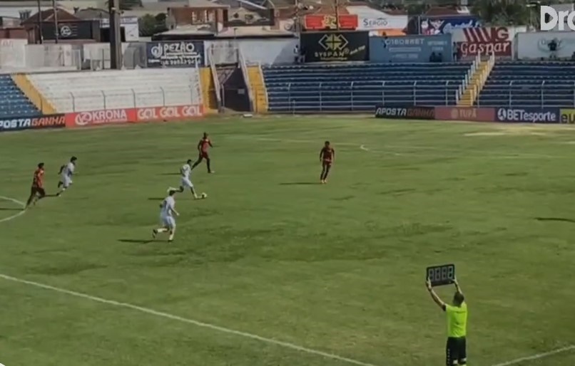 Atlético-GO vence o Operário com gol de goleiro em estreia na Copinha
