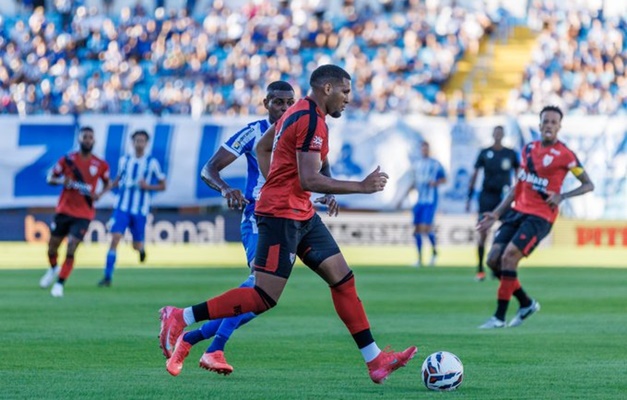 Atlético Goianiense empata em 0 a 0 com o Avaí em Florianópolis