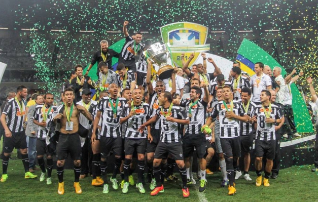 Atlético-MG vence Cruzeiro de novo e leva Copa do Brasil