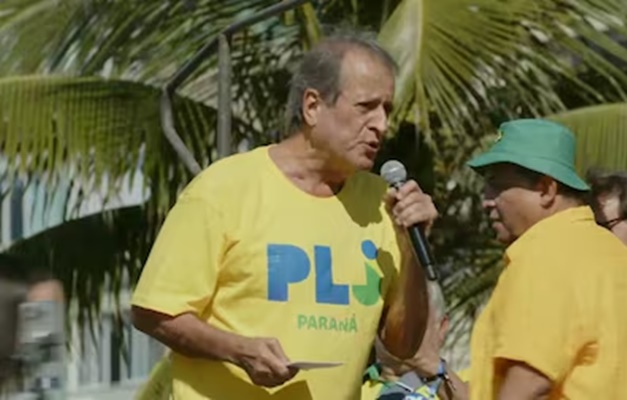 Ato em Copacabana reúne apoiadores e aliados de Bolsonaro contra decisões do STF
