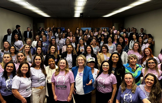 Audiência pública reivindica aposentadoria especial para mulheres policiais 