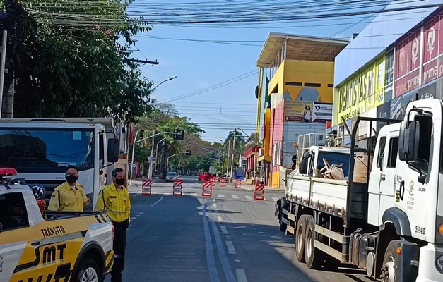 Avenida Contorno é interditada para obras de mobilidade na Região da 44
