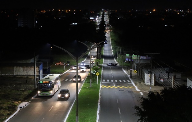 Avenida Guyraupiá, em Aparecida, ganha nova iluminação nesta quinta (27/4)