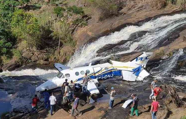 Avião em que estava Marília Mendonça será alvo de perícia mais detalhada