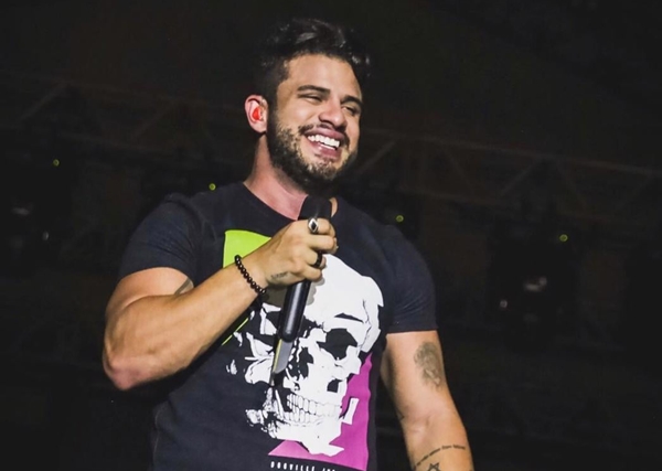 Ávine Vinny, cantor do hit 'Coração Cachorro', é preso em Fortaleza