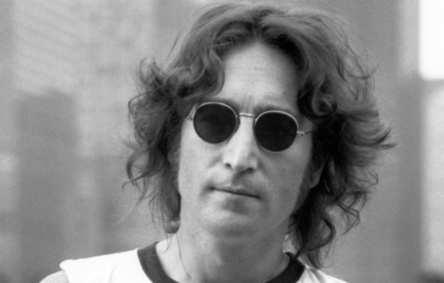 Bala da arma utilizada no assassinato de John Lennon vai a leilão na Inglaterra