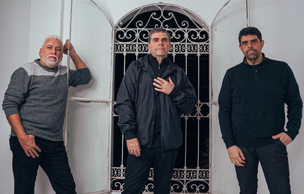 Banda Catedral leva nova turnê ao teatro Madre Esperança Garrido em Goiânia