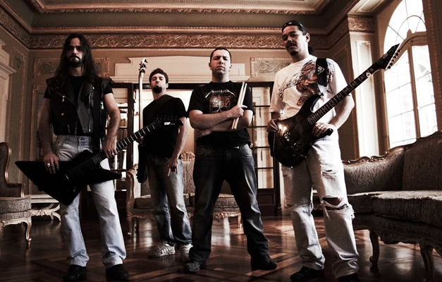 Banda Four Horsemen faz cover do Metallica no Bolshoi Pub
