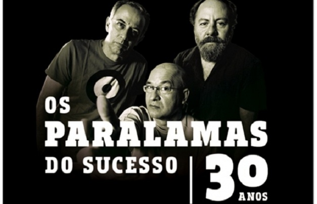 Banda Paralamas do Sucesso apresenta show da turnê de 30 anos em Goiânia
