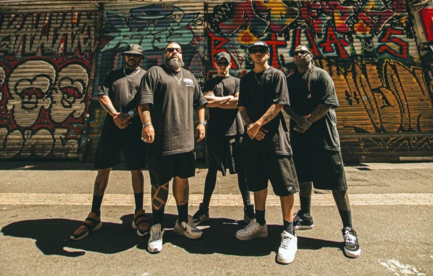 Banda paulistana 'Sujera' se apresenta em Goiânia