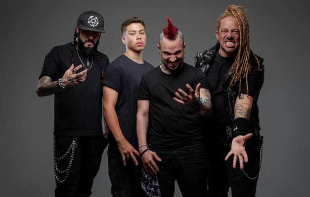 Banda Project46 traz o peso do metal brasileiro para Goiânia