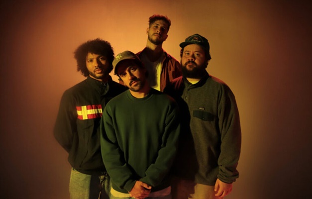 Banda Zimbra apresenta turnê “Tudo Se Refaz” no Martim Cererê