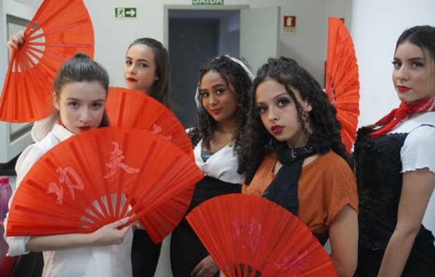 Basileu França estreia espetáculo “Velho Oeste”, de Danças Urbanas