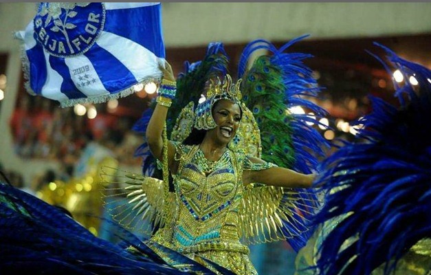 Beija-Flor é hostilizada em desfile das campeãs no Rio