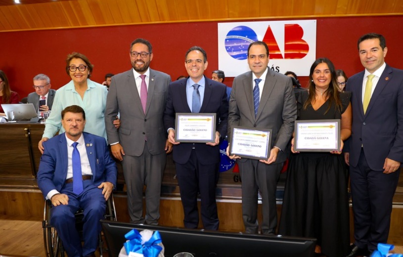 Beto Simonetti, vice e conselheira da OAB recebem título de cidadania goiana