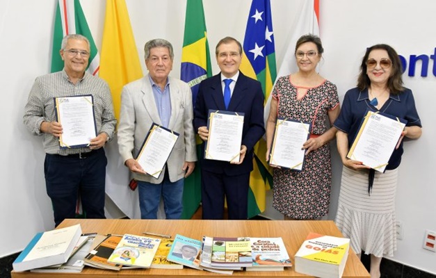 Biblioteca da PUC Goiás abrigará coleção de livros sobre história do Estado 