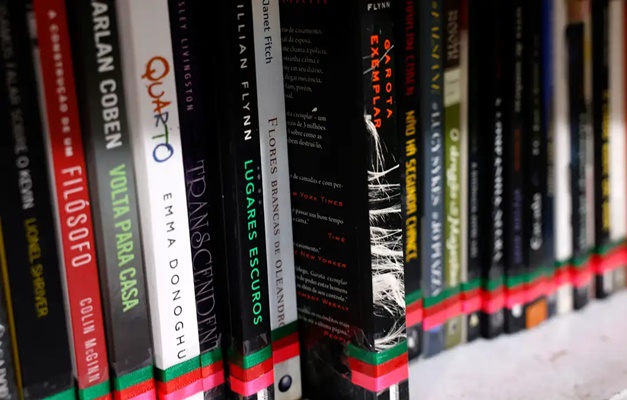 Biblioteca Nacional envia literatura brasileira em árabe à Palestina