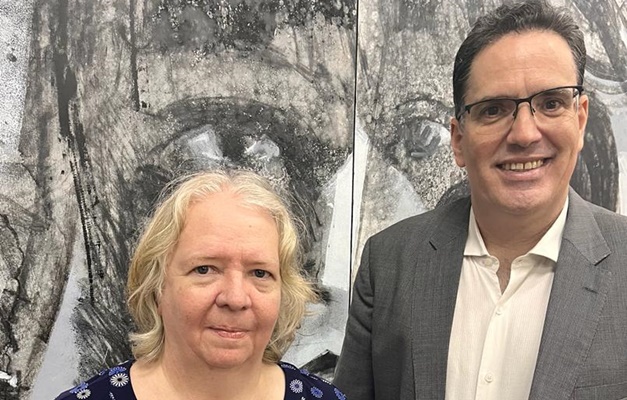 Bibliotecária do Congresso dos Estados Unidos visita IHGG, em Goiânia