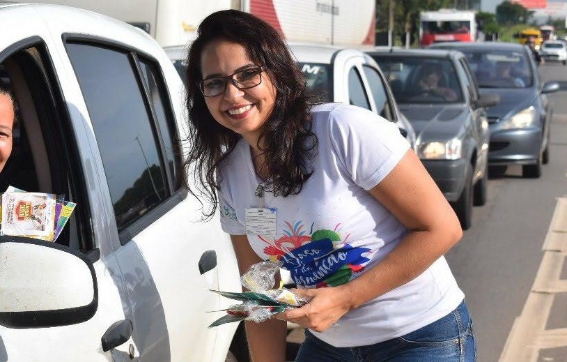 Blitz educativa na Grande Goiânia alerta sobre ISTs no carnaval