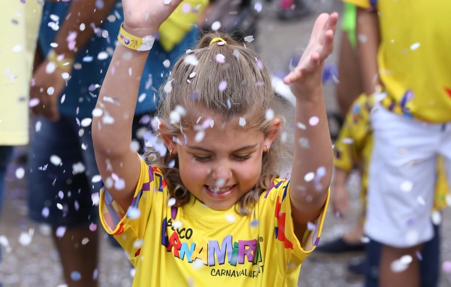 Bloco infantil abre carnaval de rua em Goiânia