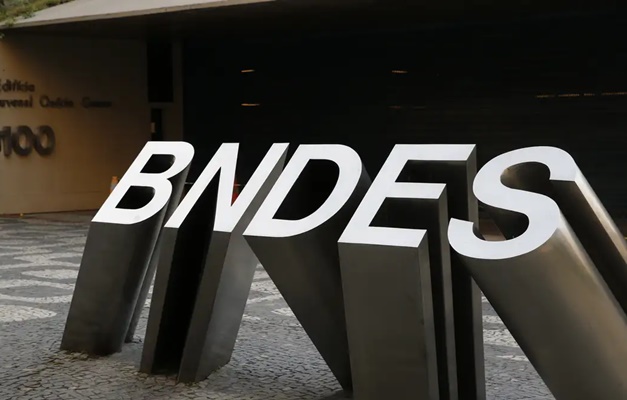 BNDES assina contrato com Banco de Desenvolvimento da América Latina 