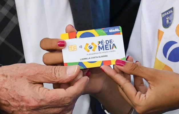 Bolsa do Pé-de-Meia será paga para estudantes; veja quanto é e quem tem direito