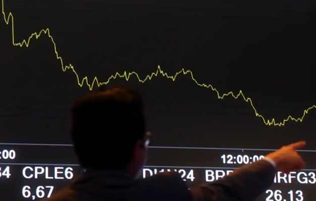 Bolsa volta a bater recorde e supera os 140 mil pontos