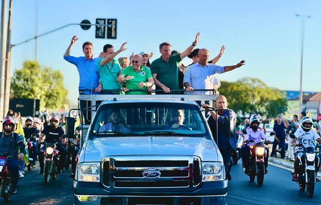 Bolsonaro lança pré-candidatura de Professor Alcides em Aparecida de Goiânia