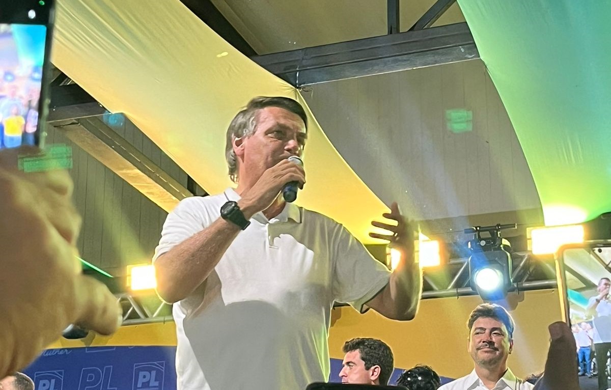 Bolsonaro organiza ato em Copacabana no Rio de Janeiro 
