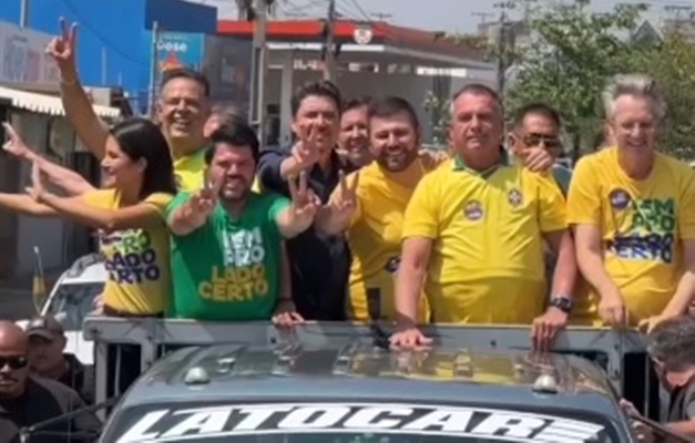 Bolsonaro participa de carreata em apoio a Márcio Corrêa em Anápolis